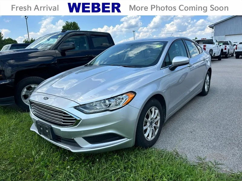 Used 2018 Ingot Silver Metallic Ford S FWD image 1