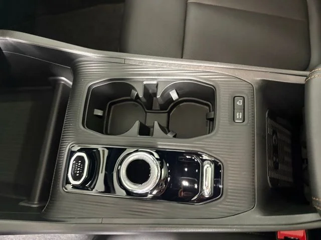 New 2026 Black Jeep Laredo image 29
