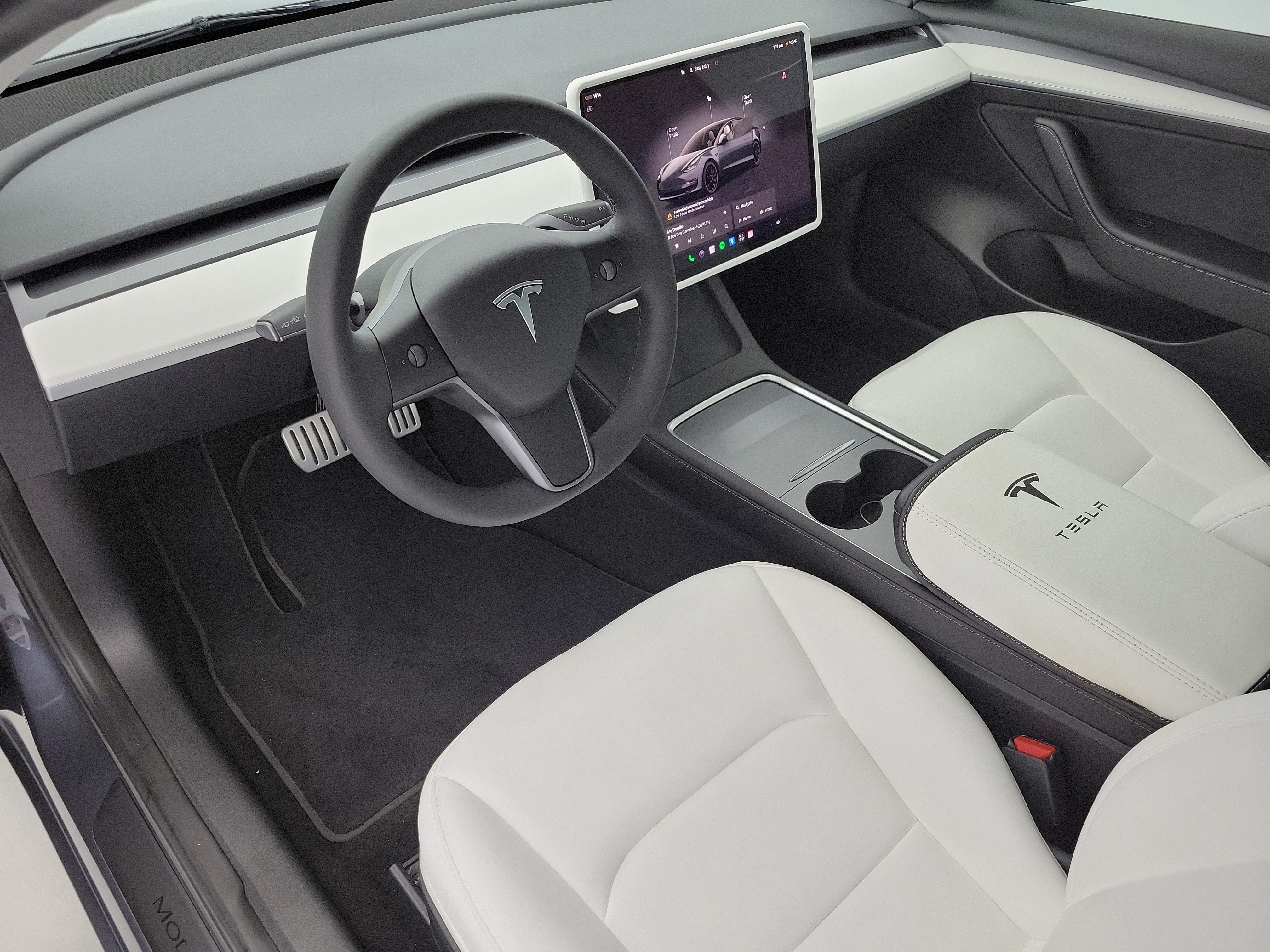 Used 2023  Tesla Performance image 20