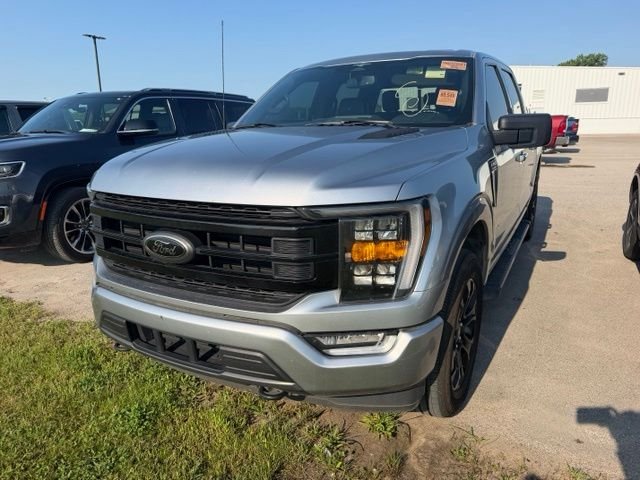 Used 2023 Silver Ford XLT image 3