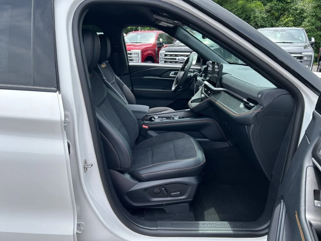 2026 Ford Explorer Tremor - Photo 18