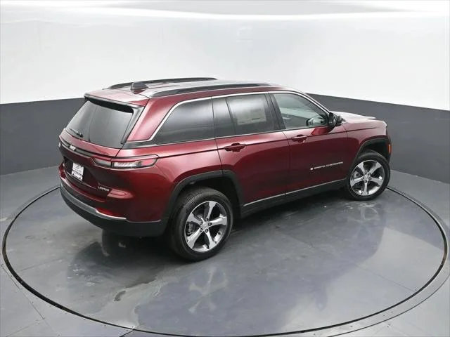 New 2026 Velvet Red Pearl-Coat Exterior Paint Jeep Limited image 38