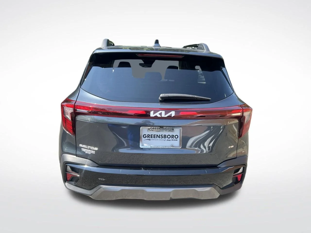 Used 2024 Gray Kia X-Line image 4