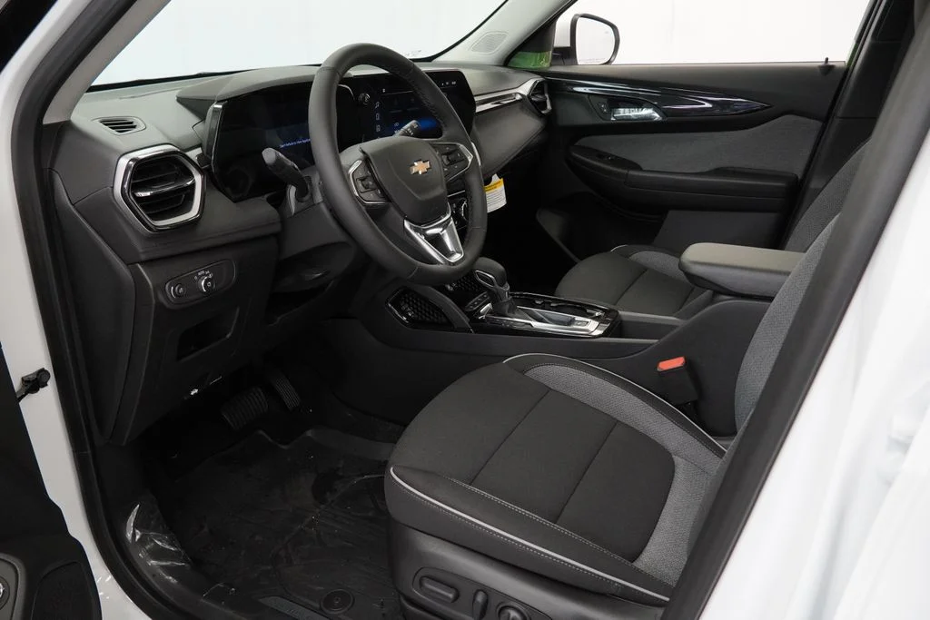 New 2026 White Chevrolet LT image 12