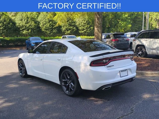 Used 2023 White Dodge SXT image 3