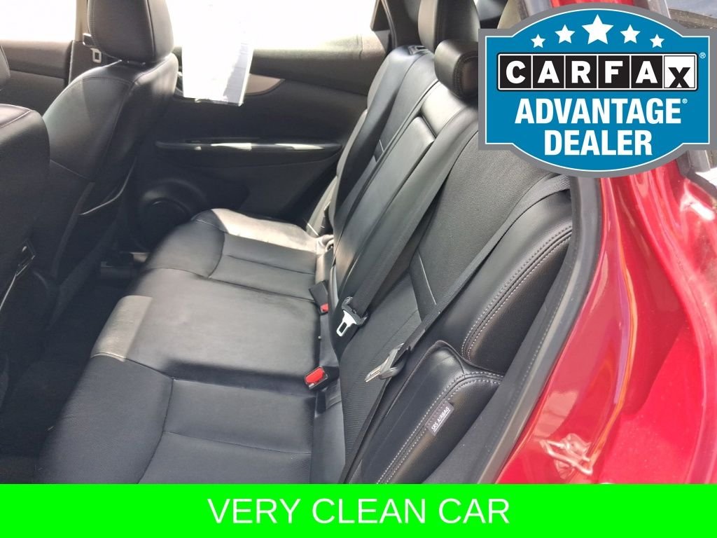 Used 2020 Red Nissan SL image 17