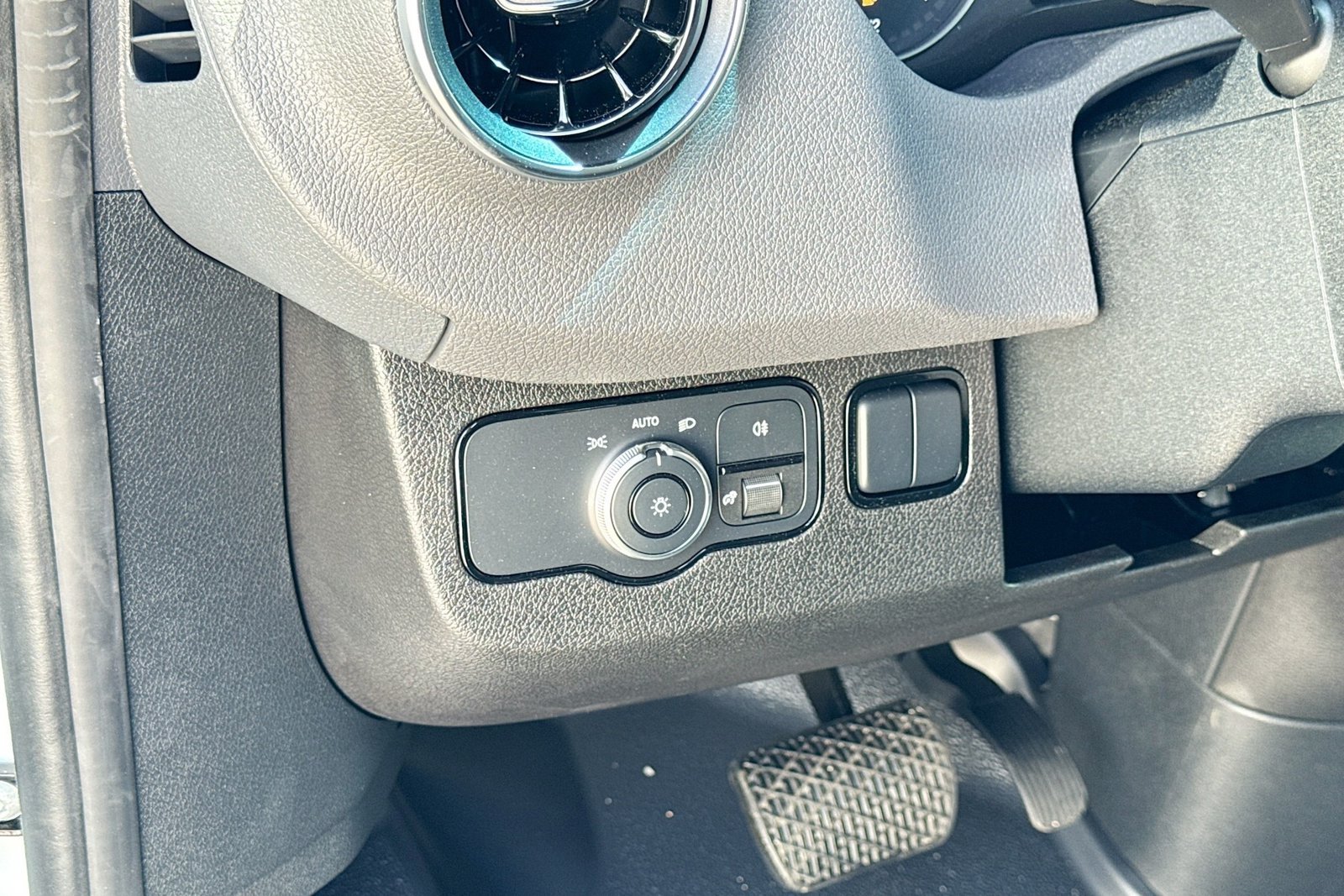 New 2026 Arctic White Mercedes-Benz  image 10