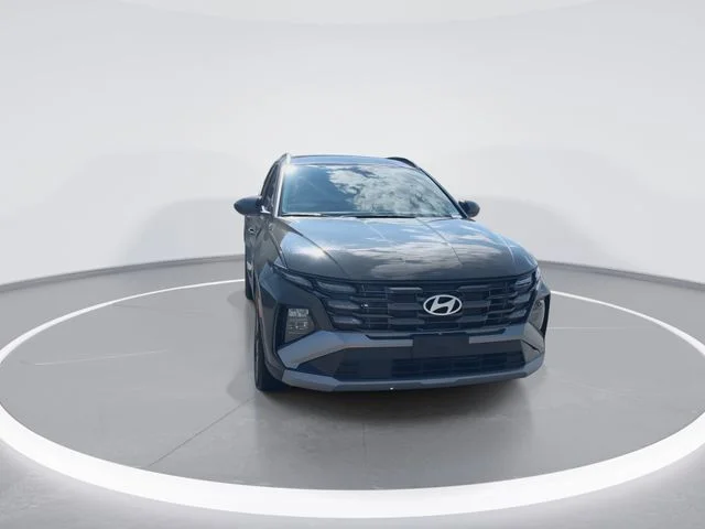 Used 2025 Green Hyundai SEL image 3