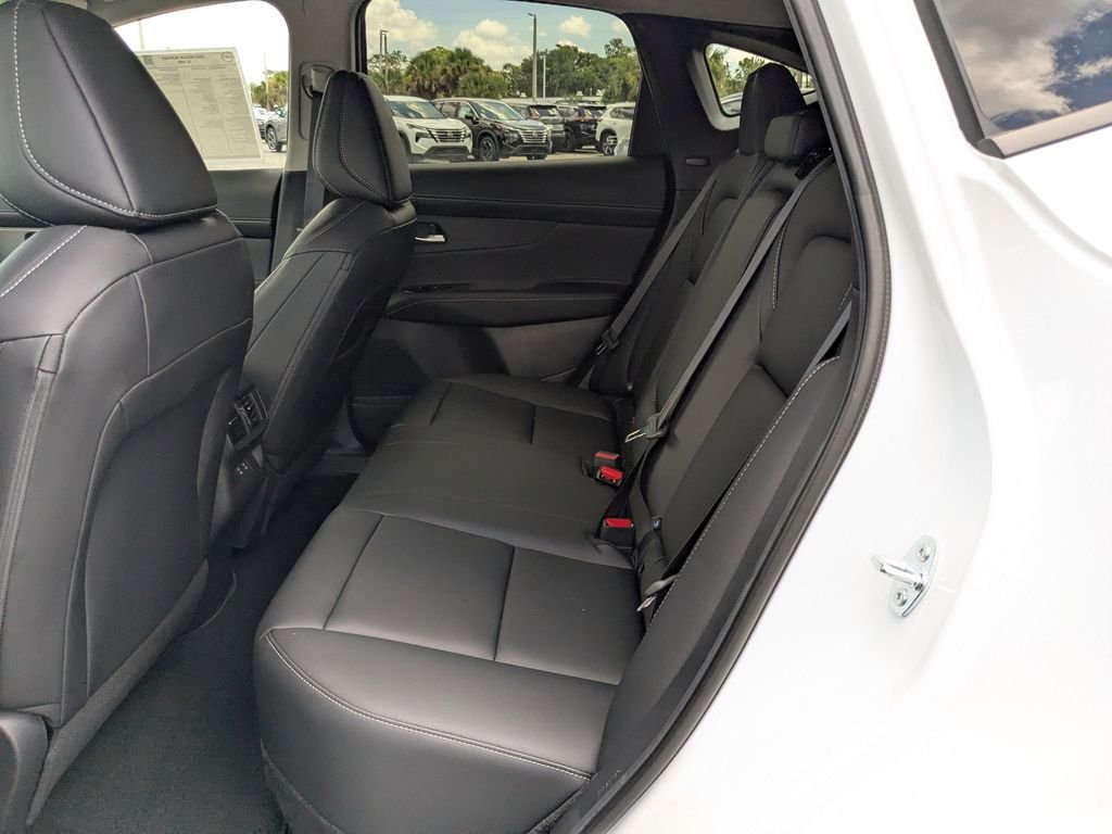 2025 Nissan Murano SL - Photo 14