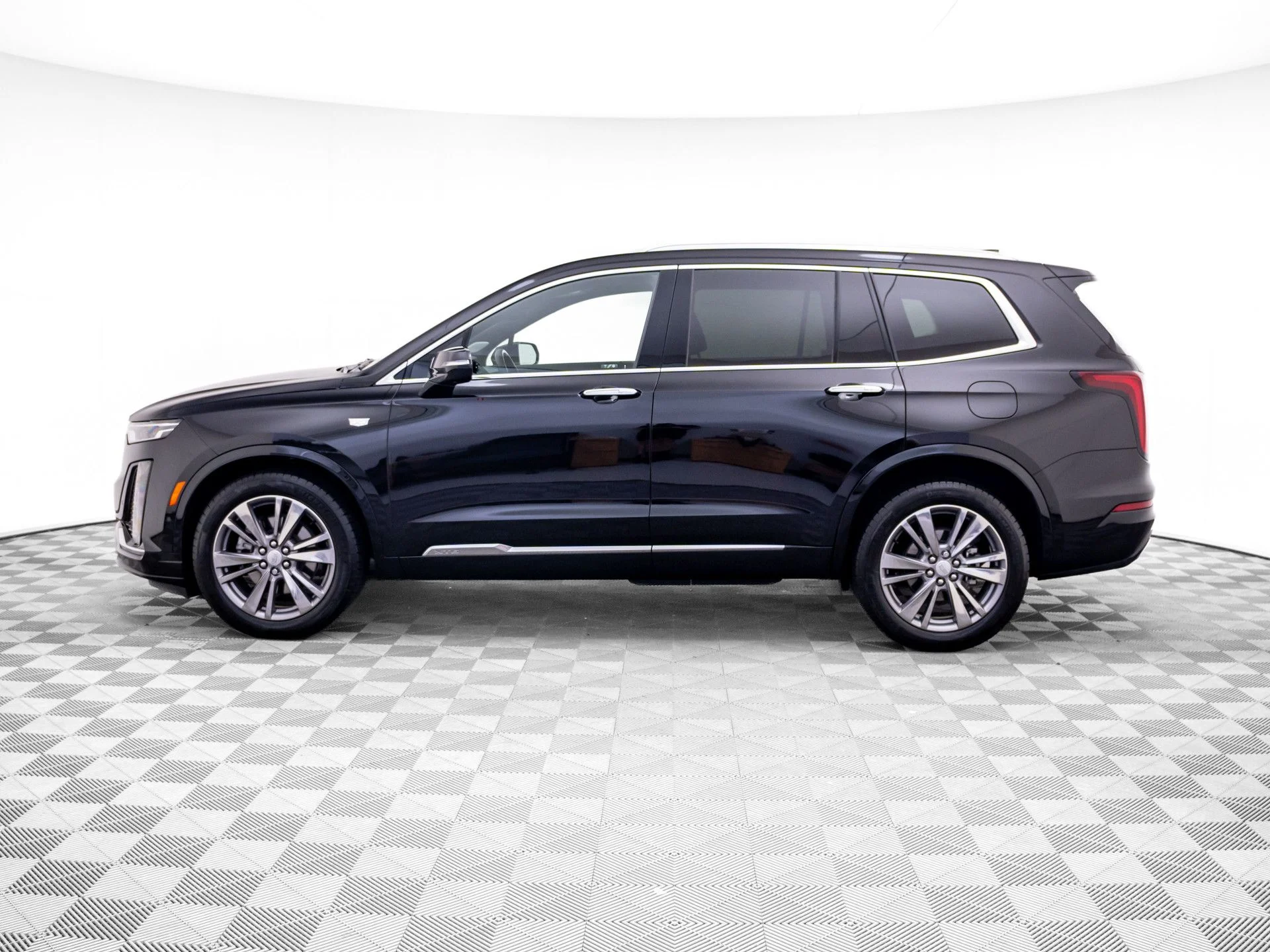 Used 2025 Black Cadillac Premium Luxury image 2