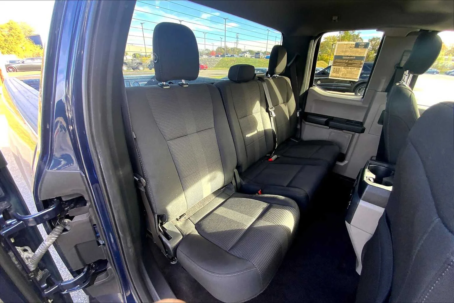 Used 2018 Blue Jeans Metallic Ford XL image 20
