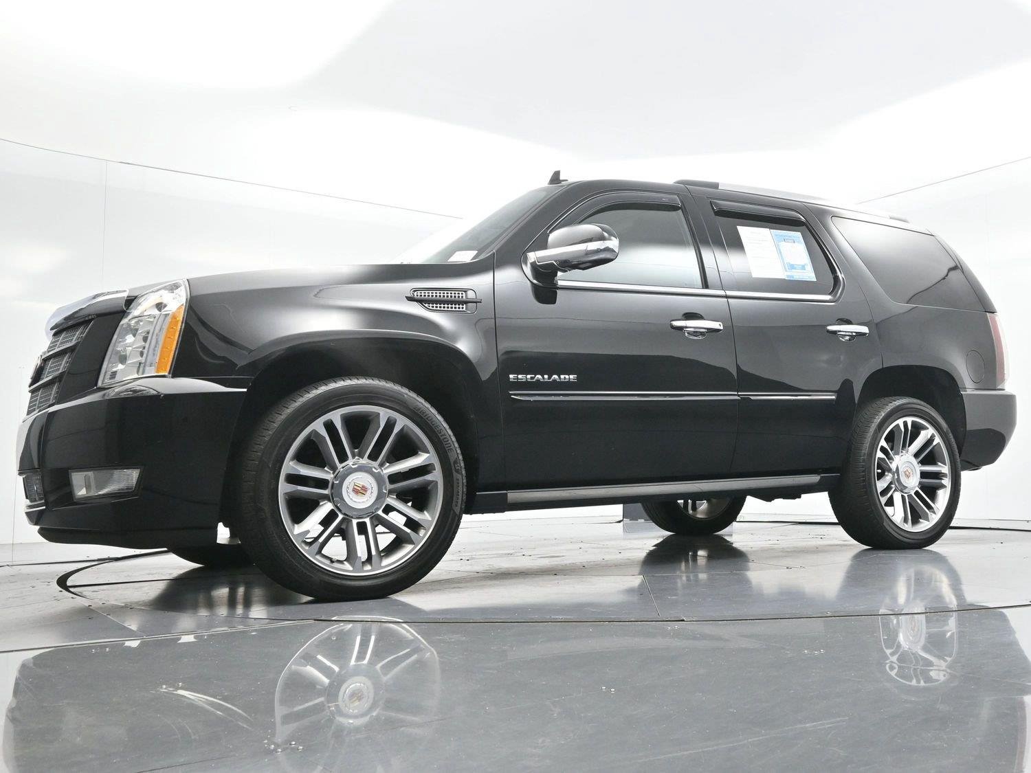 Used 2013 Black Raven Cadillac Premium image 53