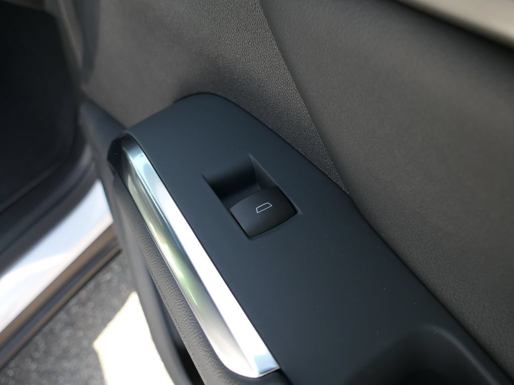 2026 Chevrolet Traverse LT - Photo 25