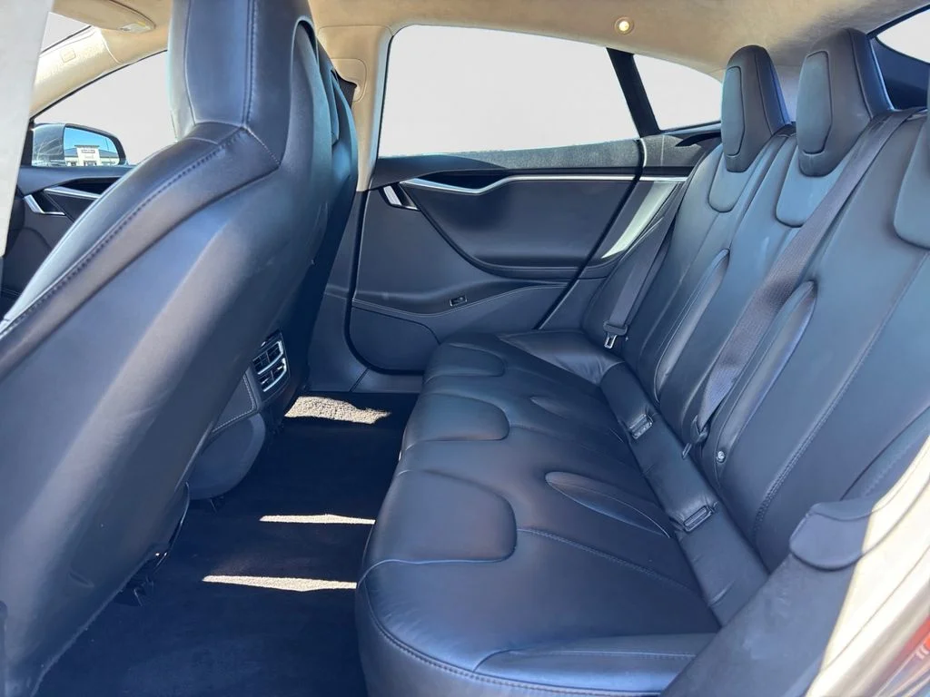 Used 2015 Gray Tesla 70D image 32