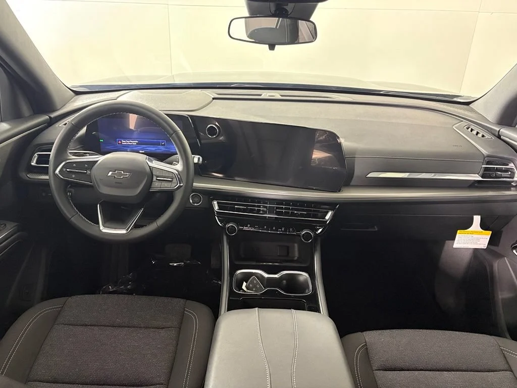 New 2027 Mosaic Black Metallic Chevrolet LT image 44