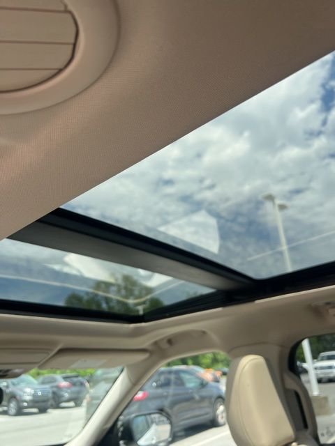 Used 2020 White Ford Platinum image 14