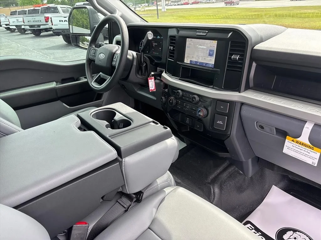 2026 Ford F-350 Super Duty XL - Photo 12