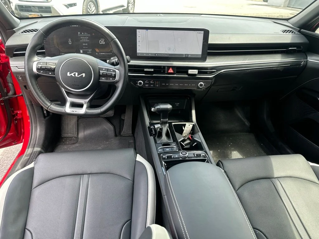 Used 2025 Red Kia GT-Line image 25