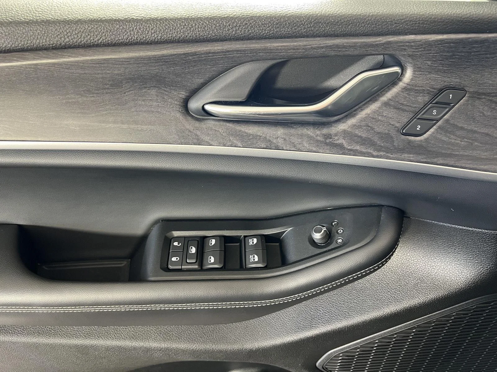 Used 2025 Bk Jeep Limited image 6