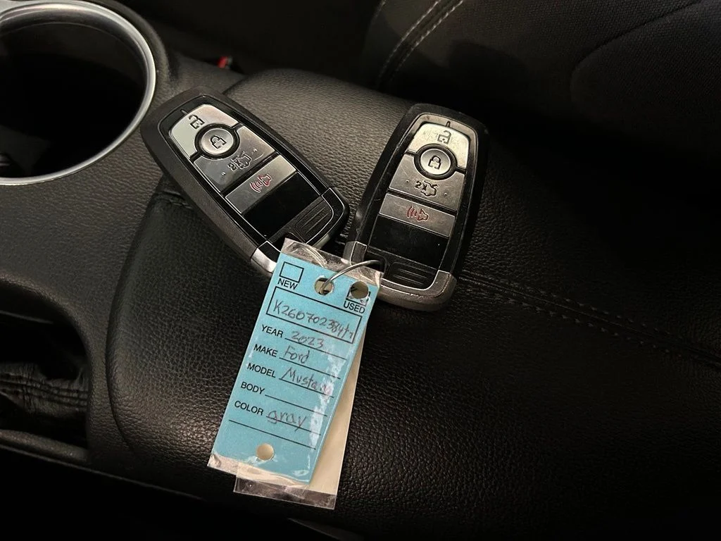 Used 2023 Silver Metallic Ford GT image 41