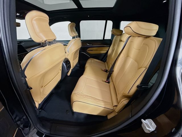 Used 2025 Black Jeep Summit image 25
