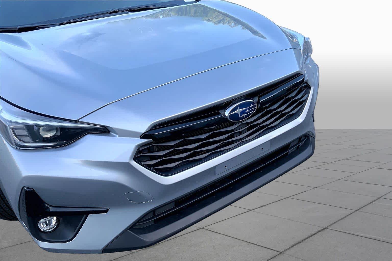Used 2025 Ice Silver Metallic Subaru RS image 27