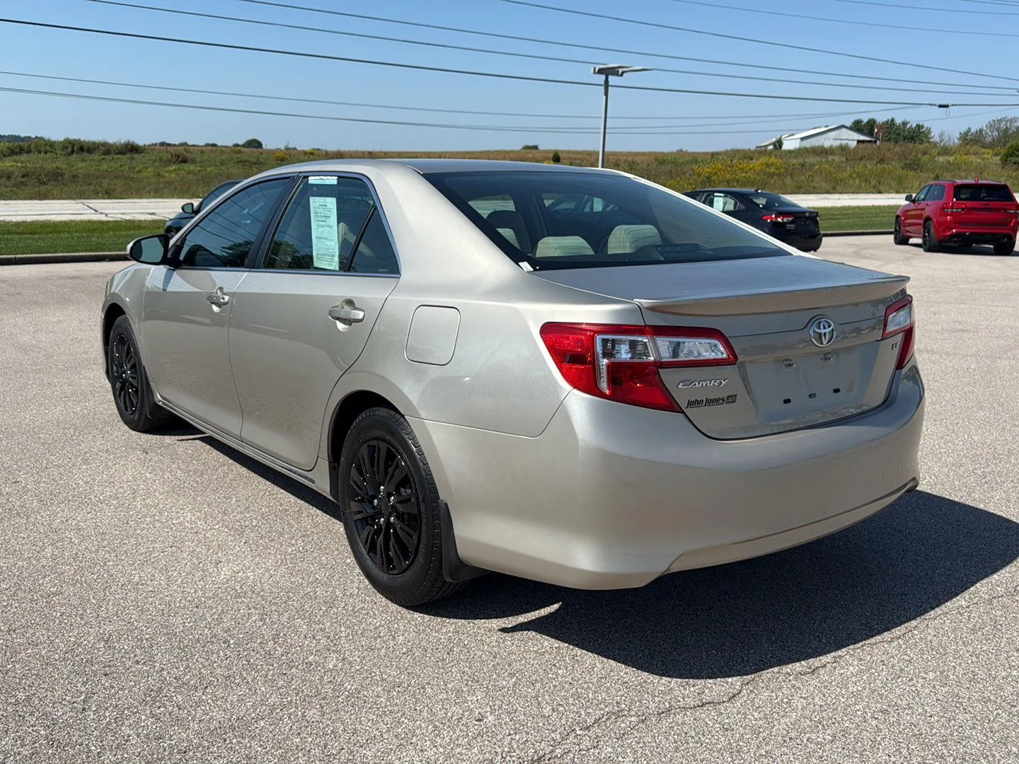 Used 2014 Creme Brulee Mica Toyota LE image 19