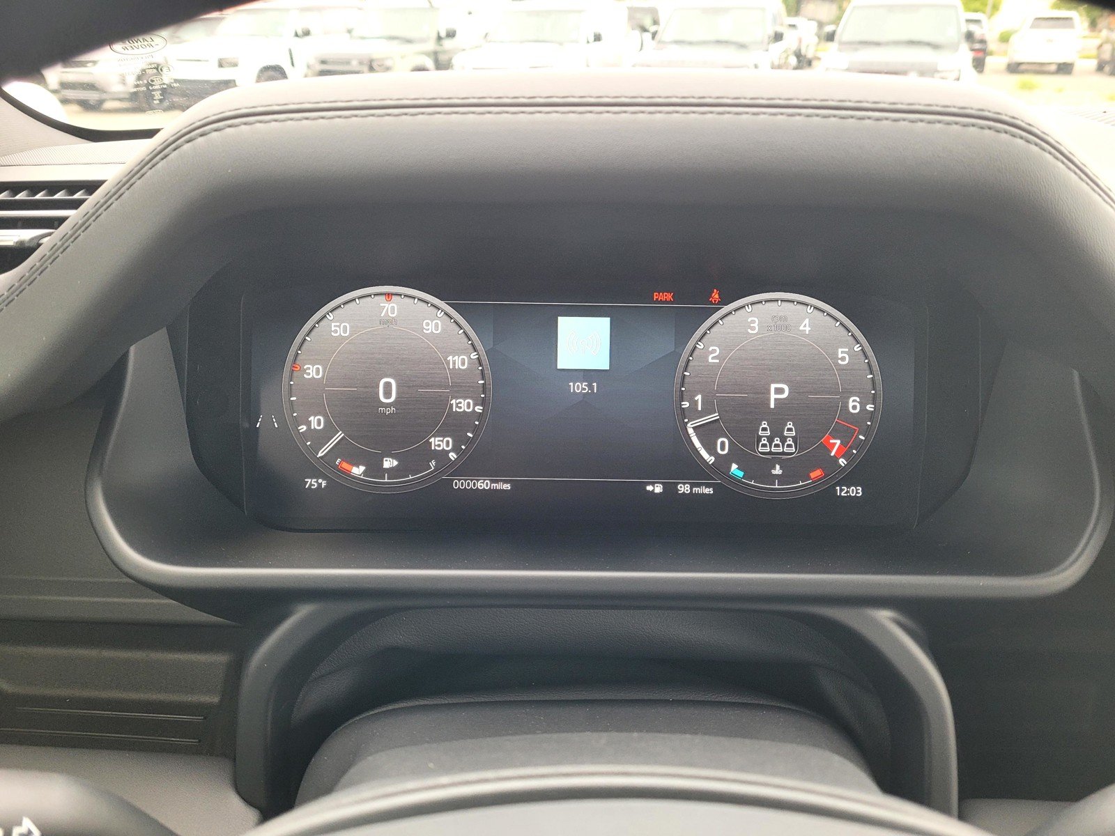 New 2026 Santorini Black Land Rover X-Dynamic SE image 23