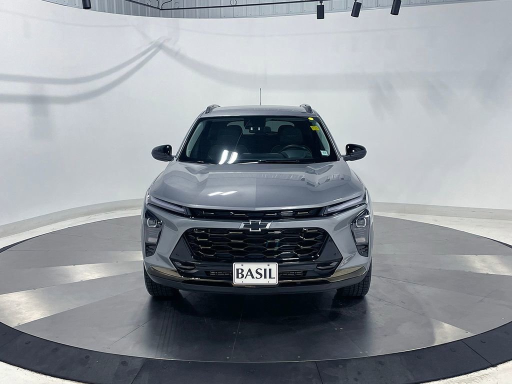 Used 2025 Sterling Gray Metallic Chevrolet ACTIV image 9