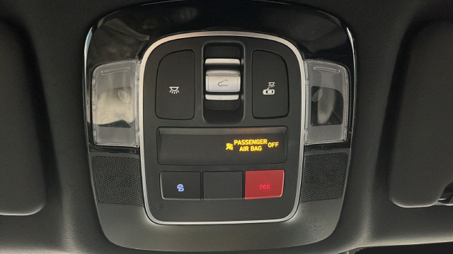 Used 2022 Hampton Gray Hyundai SEL Premium image 32