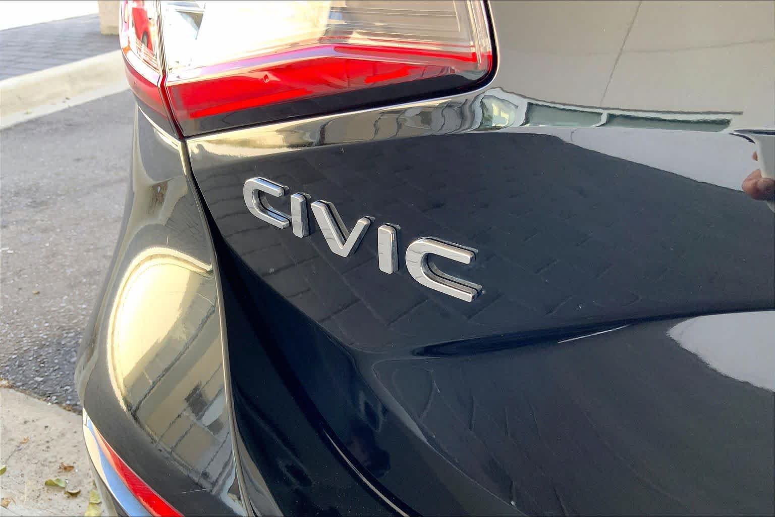 Used 2023 Crystal Black Pearl Honda LX image 10
