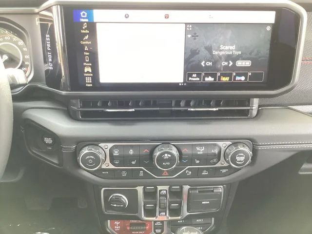 New 2026 Goldilocks Jeep 4-DOOR RUBICON X image 12