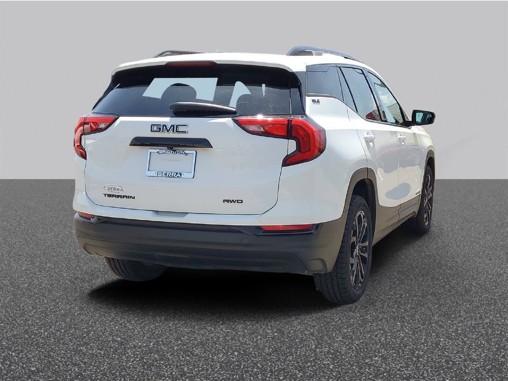 Used 2021 Summit White GMC SLE image 3