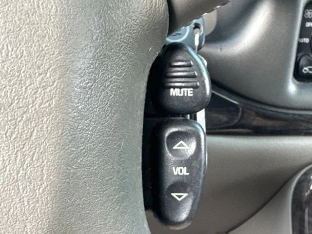 Used 2002 Black GMC Denali image 23