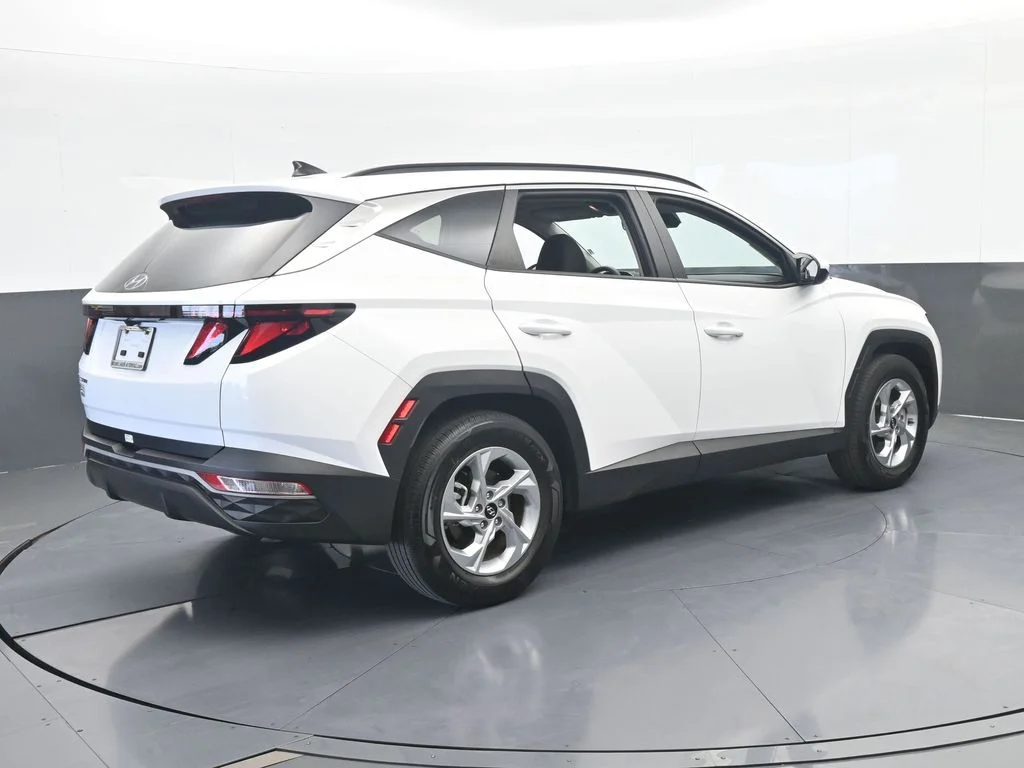 Used 2024 White Pearl Hyundai SEL image 6