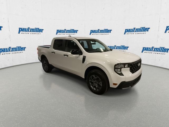Used 2025 Oxford White Ford XLT image 2