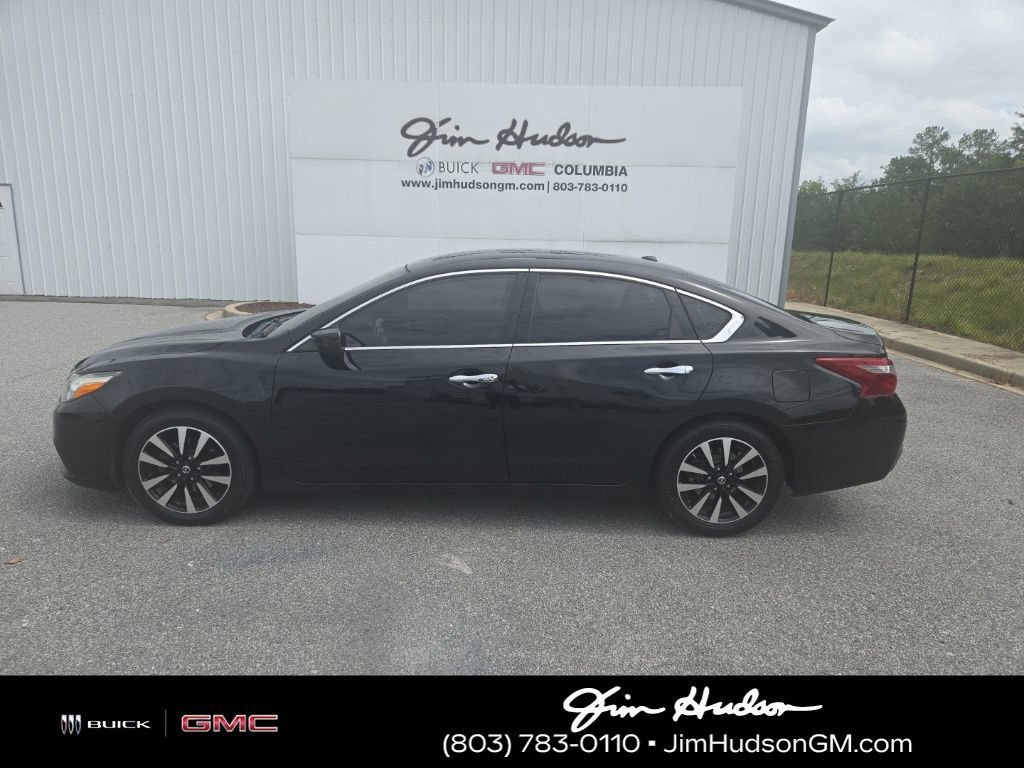 Used 2018 Black Nissan 2.5 SV image 2