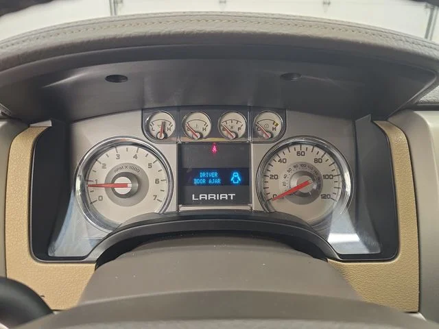 Used 2009 White Sand Tri-Coat Ford Lariat image 28