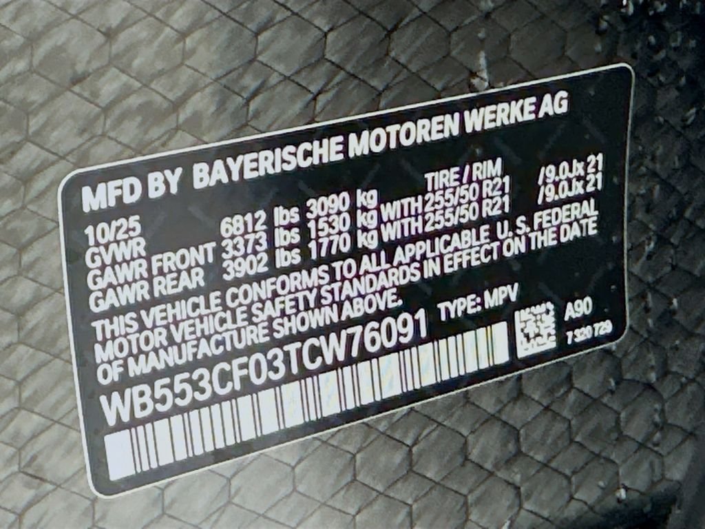 Used 2026 Dark Graphite Metallic BMW xDrive60 image 24