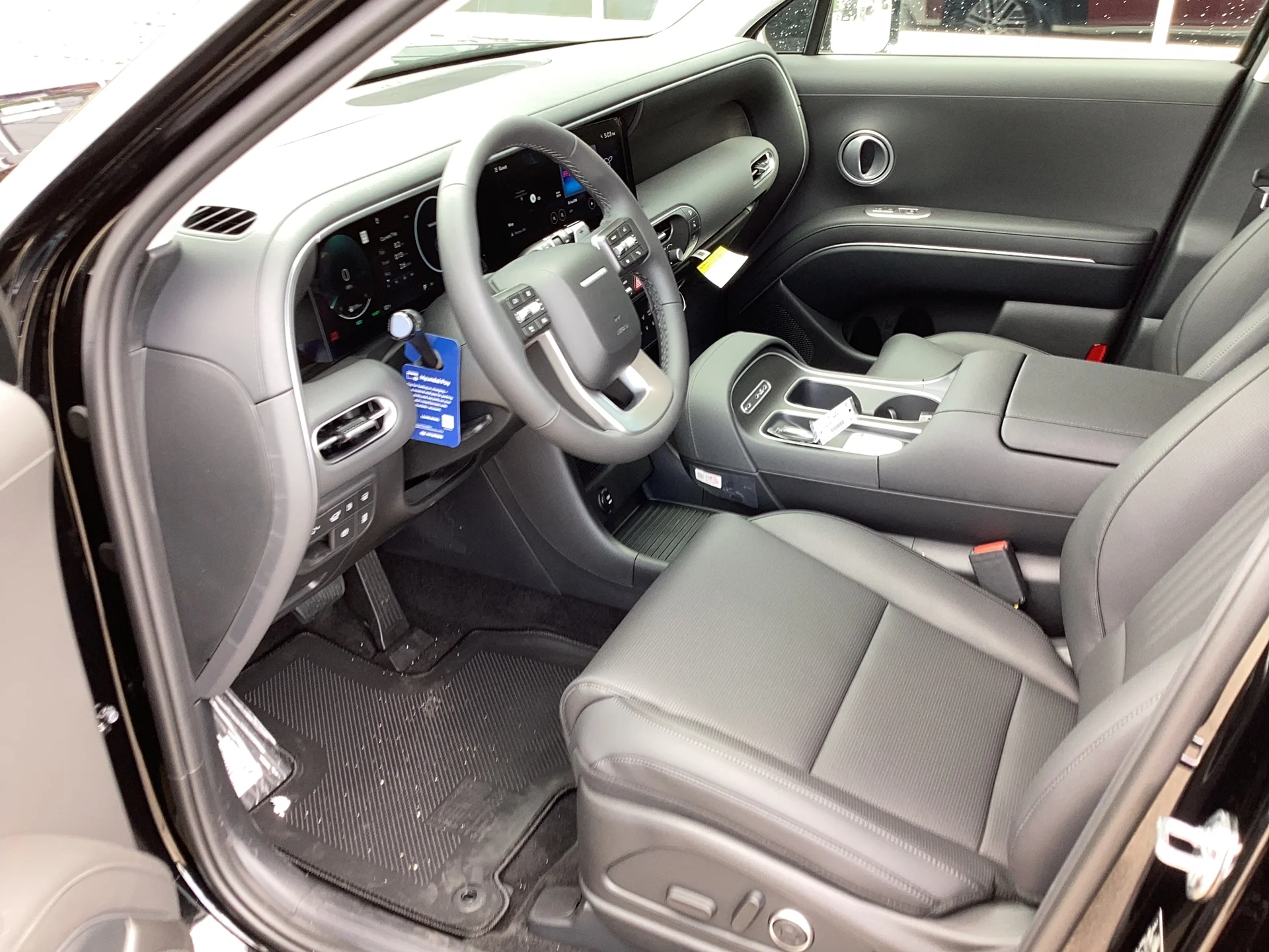 New 2026 Abyss Black Pearl Hyundai SEL Premium 8P image 11