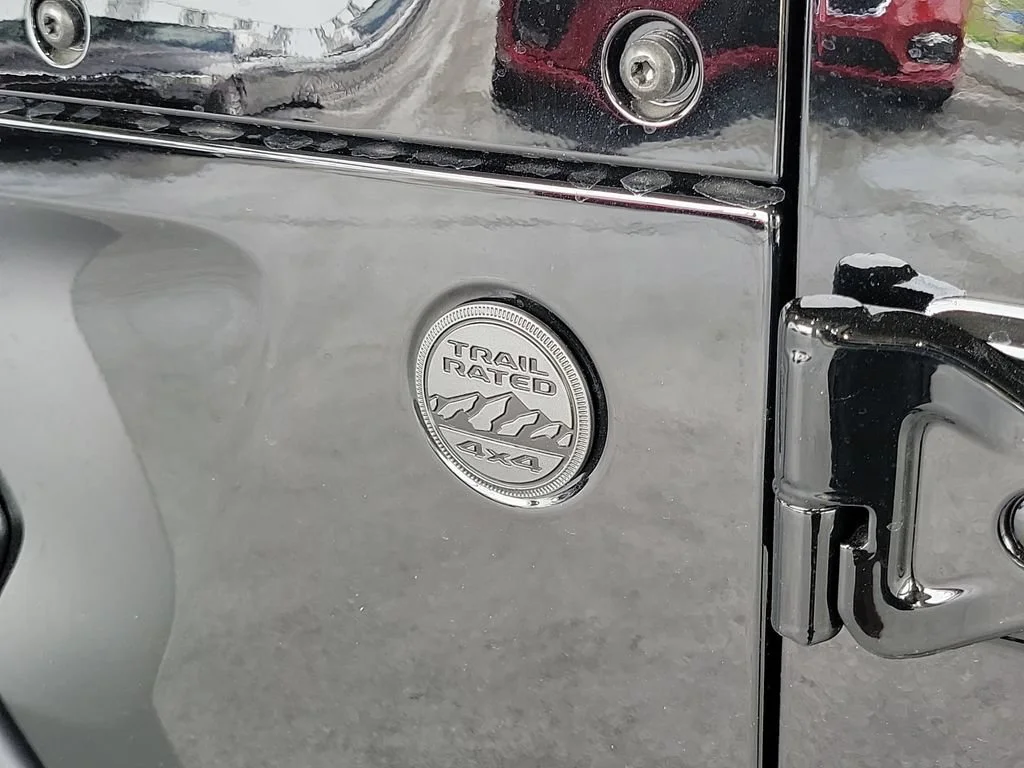 New 2026 Black Clear-Coat Exterior Paint Jeep Sport image 6