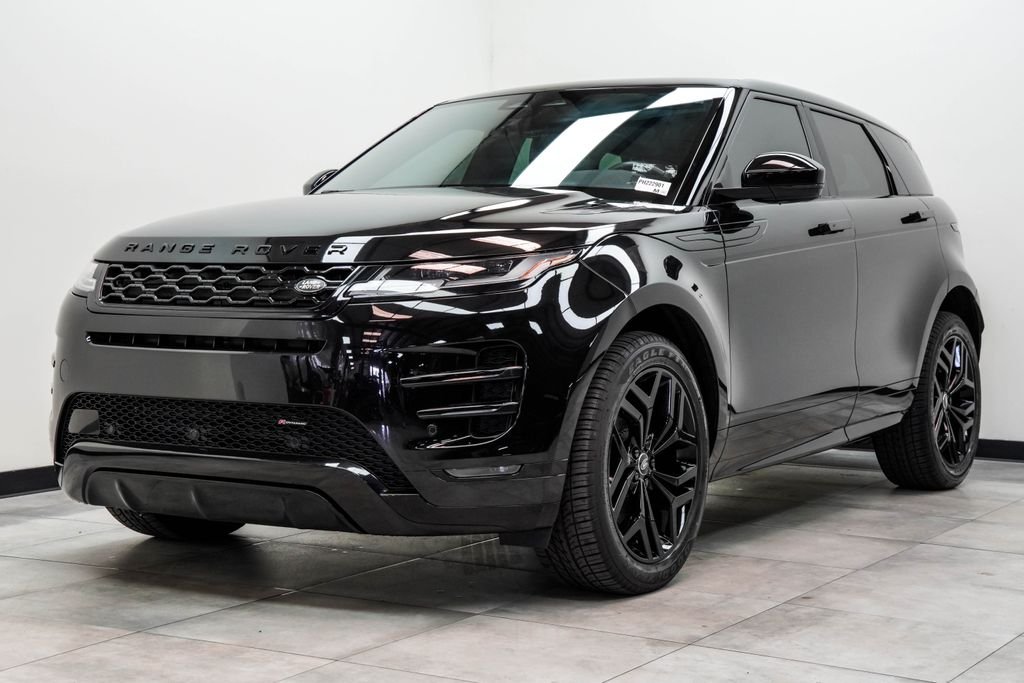 Used 2023 Black Land Rover R-Dynamic SE image 7