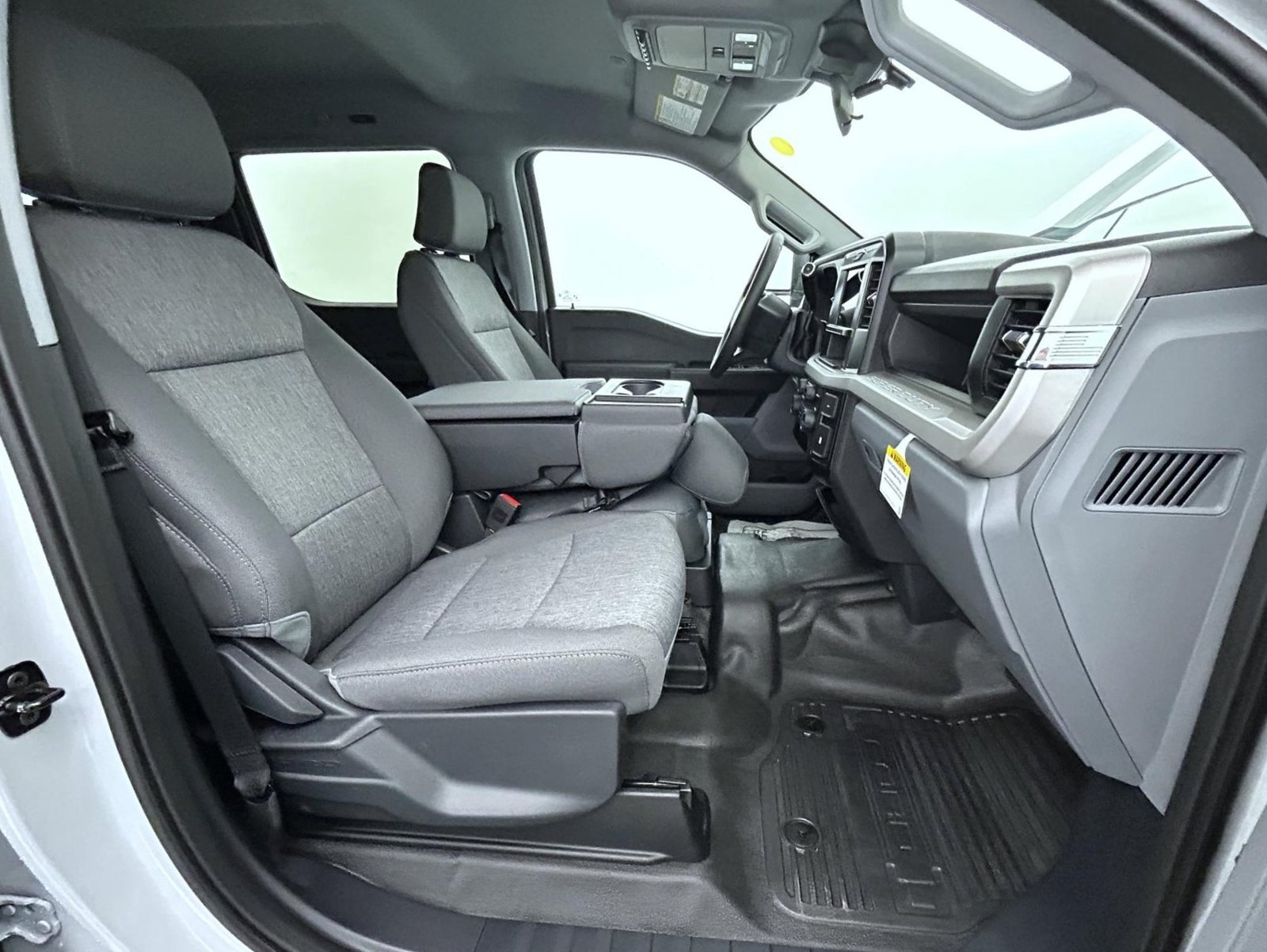 2026 Ford F-250 Super Duty XL - Photo 15