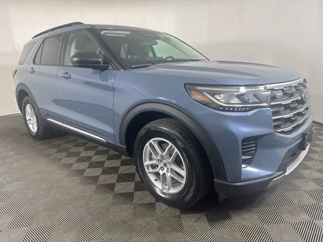 2025 Ford Explorer Active 4WD (PL535)'s photo