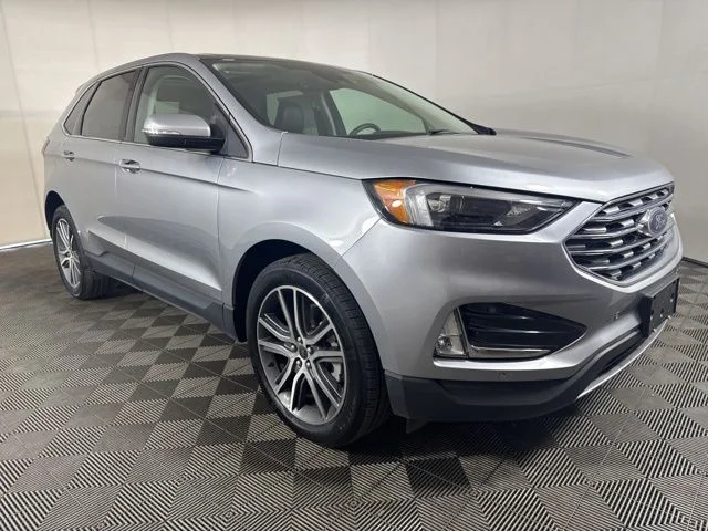 2023 Ford Edge Titanium AWD's photo