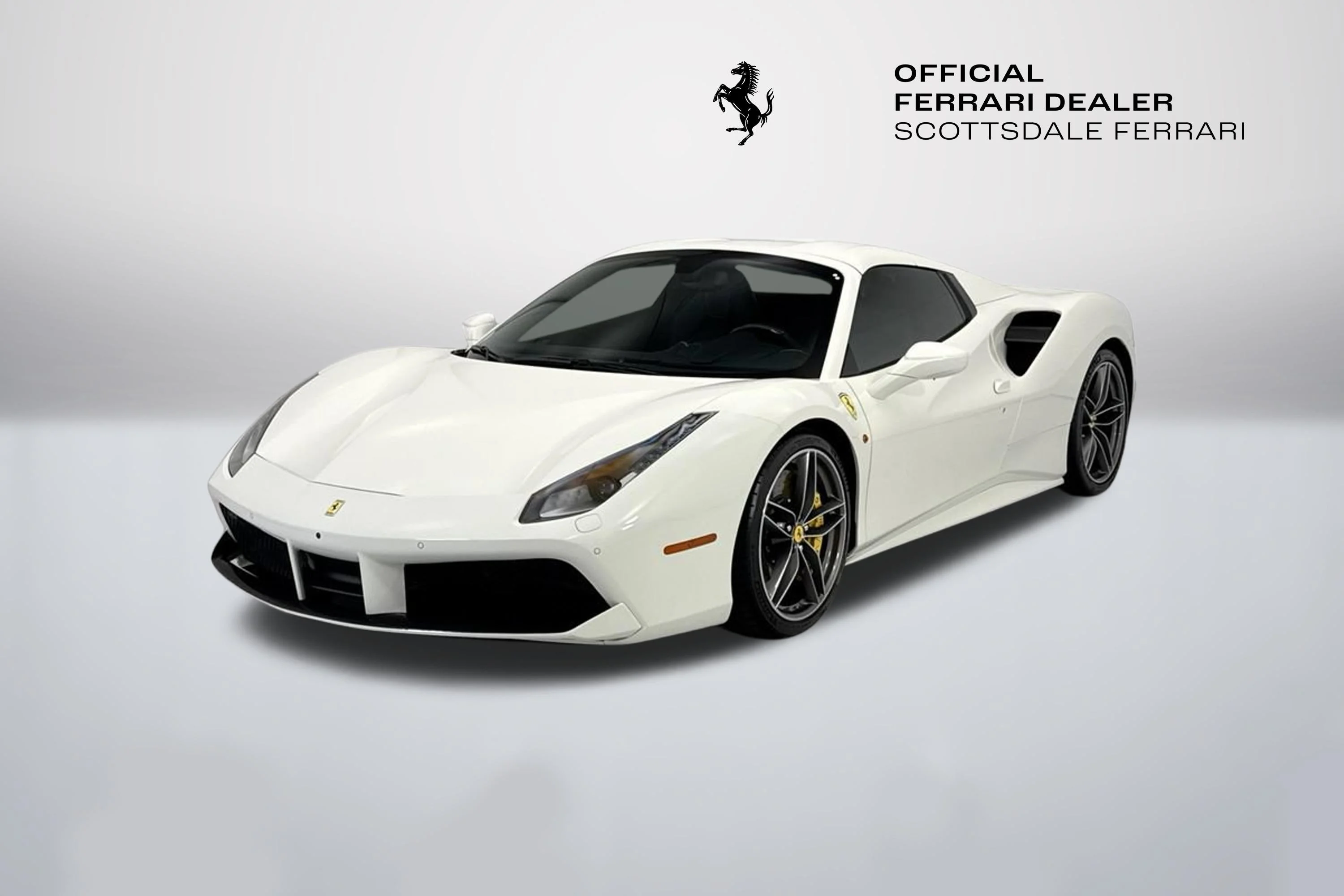 Used 2018 Bianco Avus Ferrari  image 9
