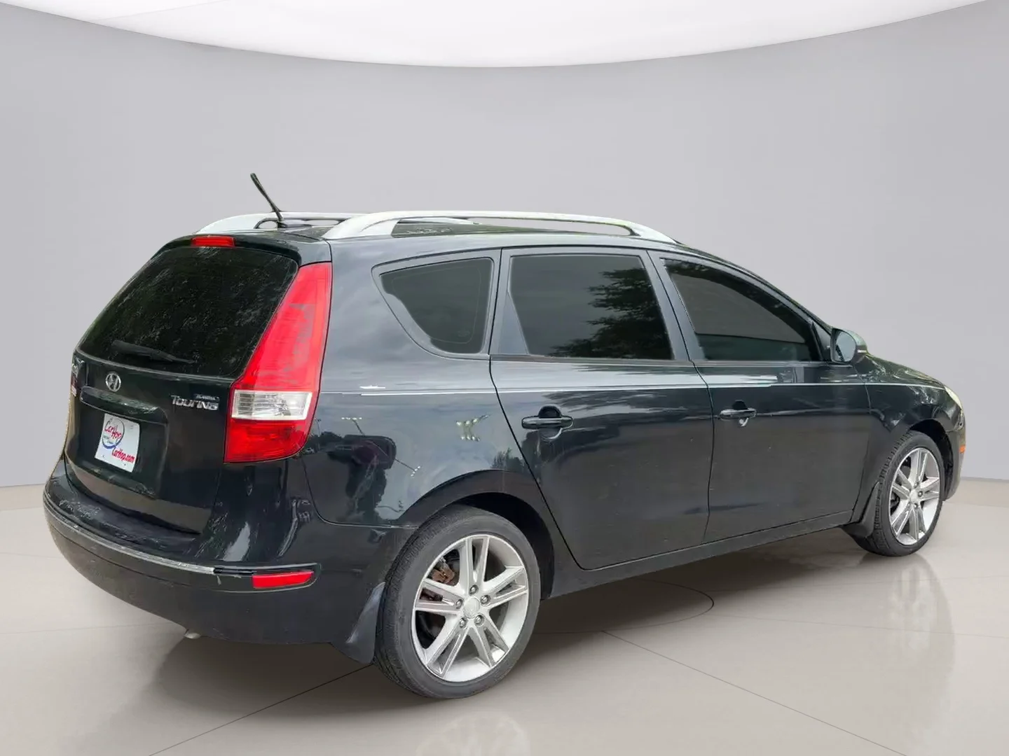 Used 2011 Black Hyundai GLS image 5