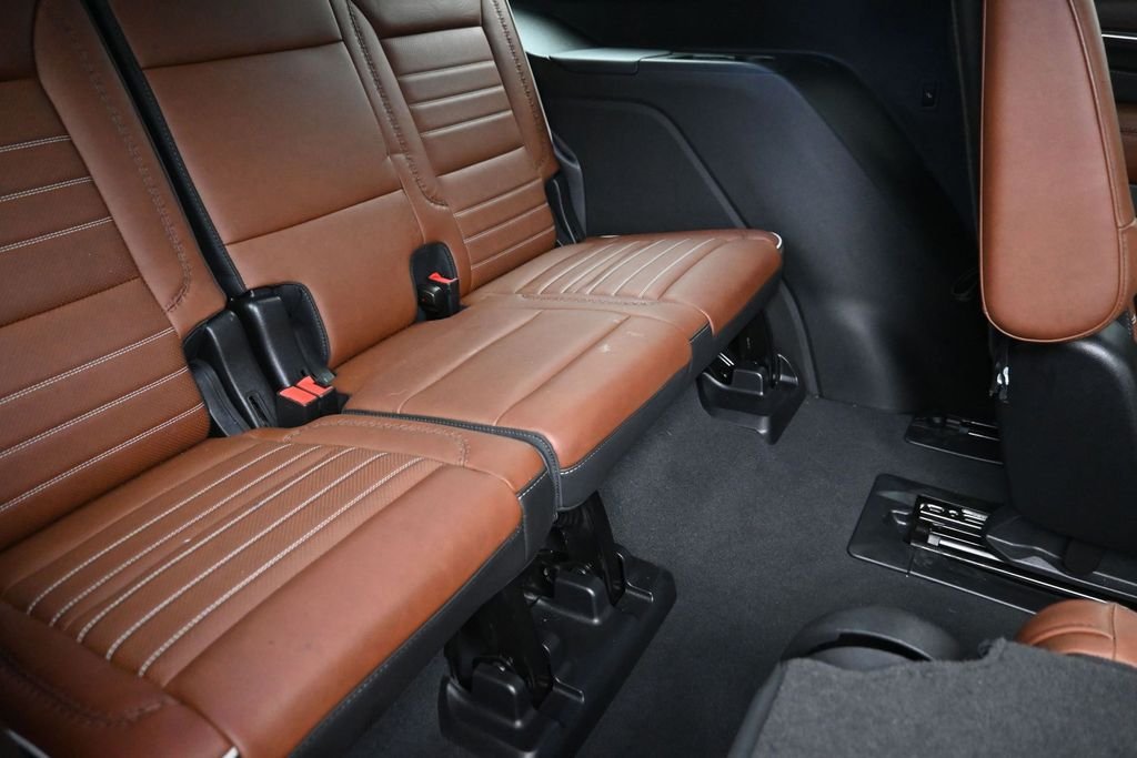 Used 2024 Black GMC Denali Ultimate image 11