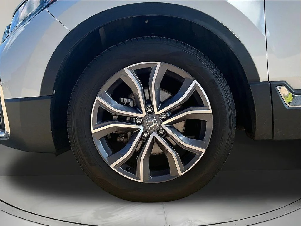 Certified Used 2022 White Honda Touring image 34