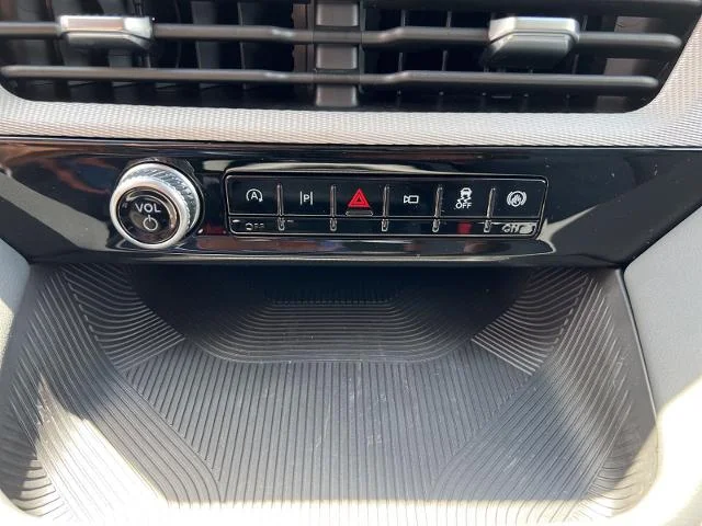 New 2026 Vapor Blue Metallic Ford Active image 79